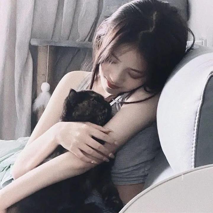 32颗药丸：我姐姐的自杀